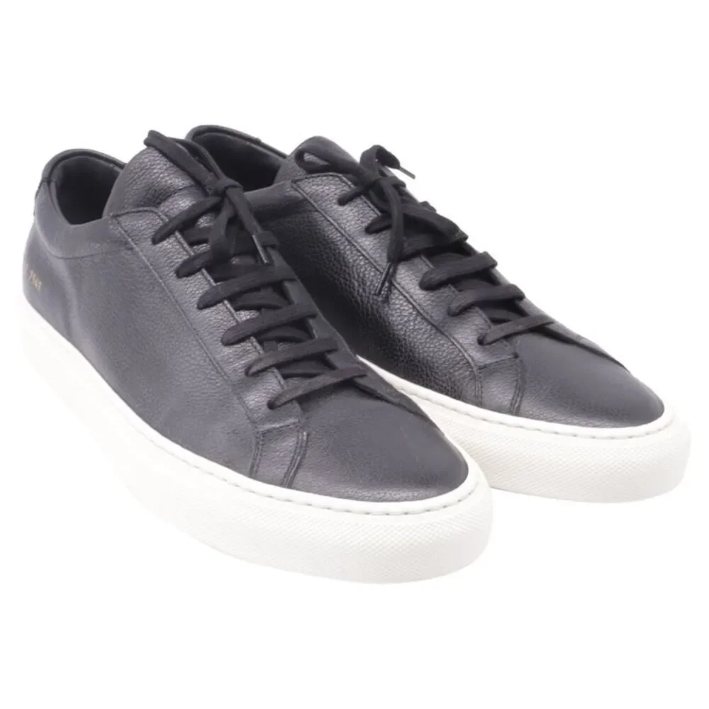 Common Projects Achilles Low Grained Sneakers in Black Leather
